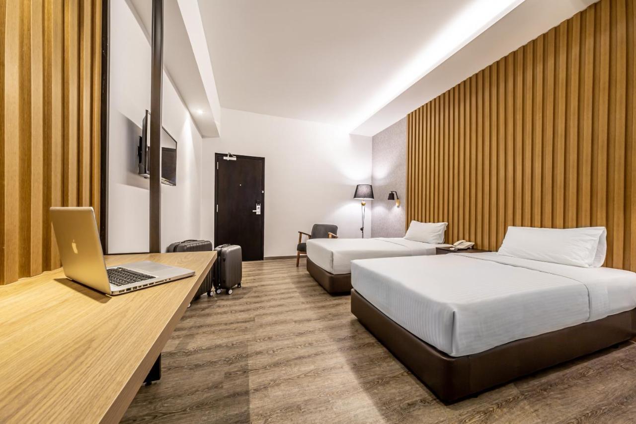 Thy Executive Hotel Johor Bahru Exteriér fotografie