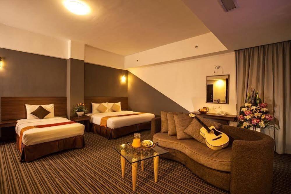 Thy Executive Hotel Johor Bahru Exteriér fotografie